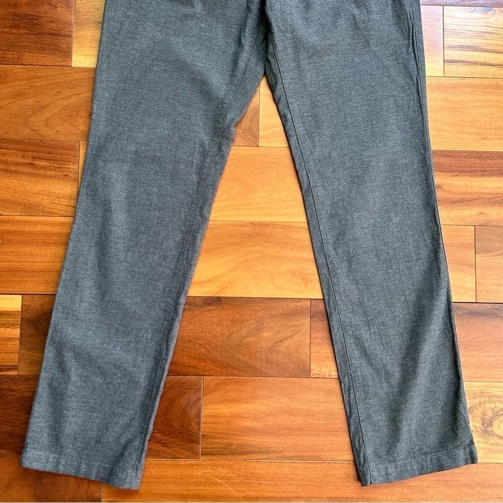 Banana Republic Gray Men's Chinos - Picture 5 of 10
